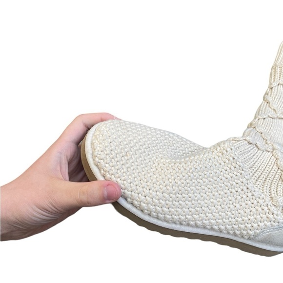 Ugg Classic Argyle Knit Boots Size 7 White Cream - Picture 3 of 8
